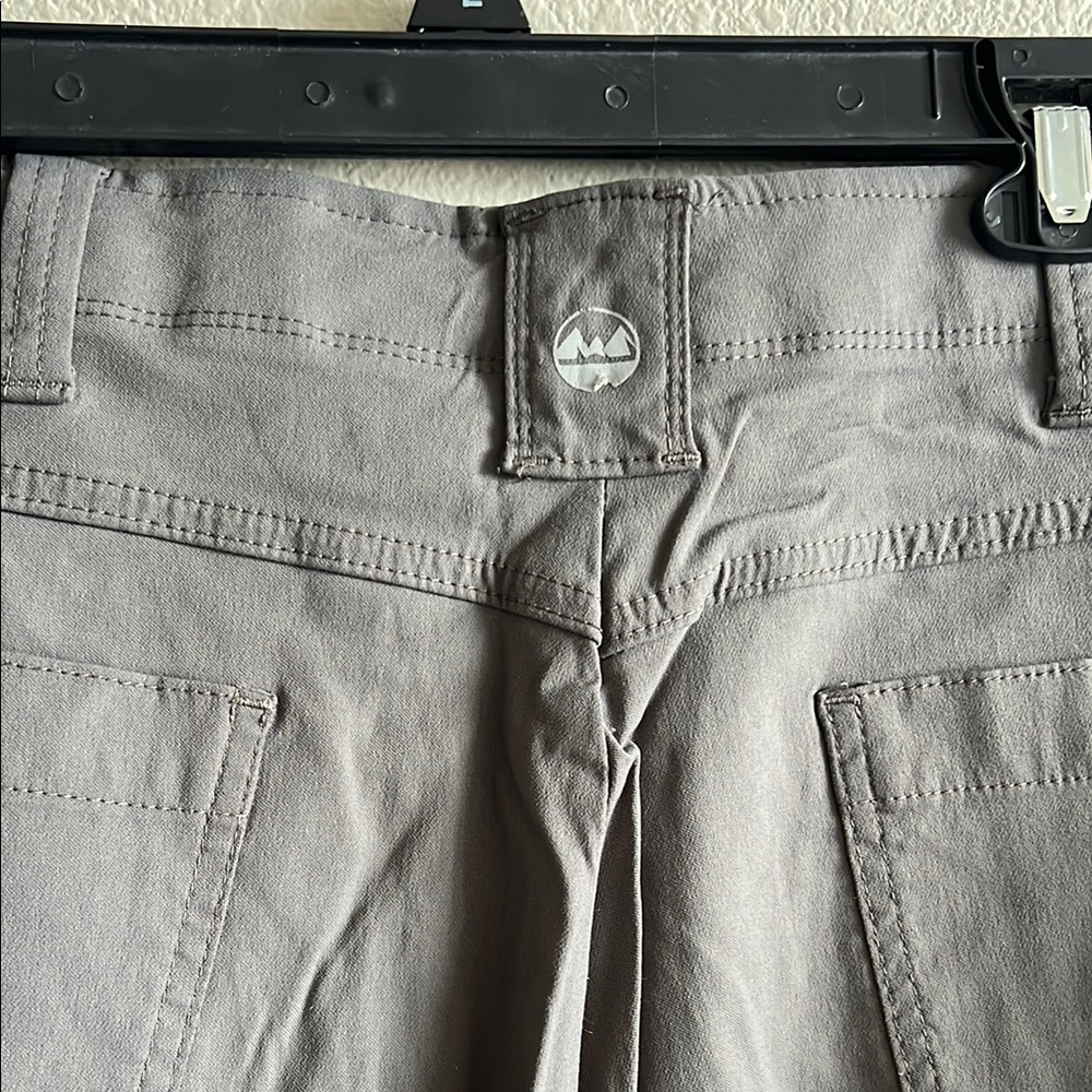 FREE w/ PURCHASE - Men's Gray Cargo Shorts - Picture 5 of 8